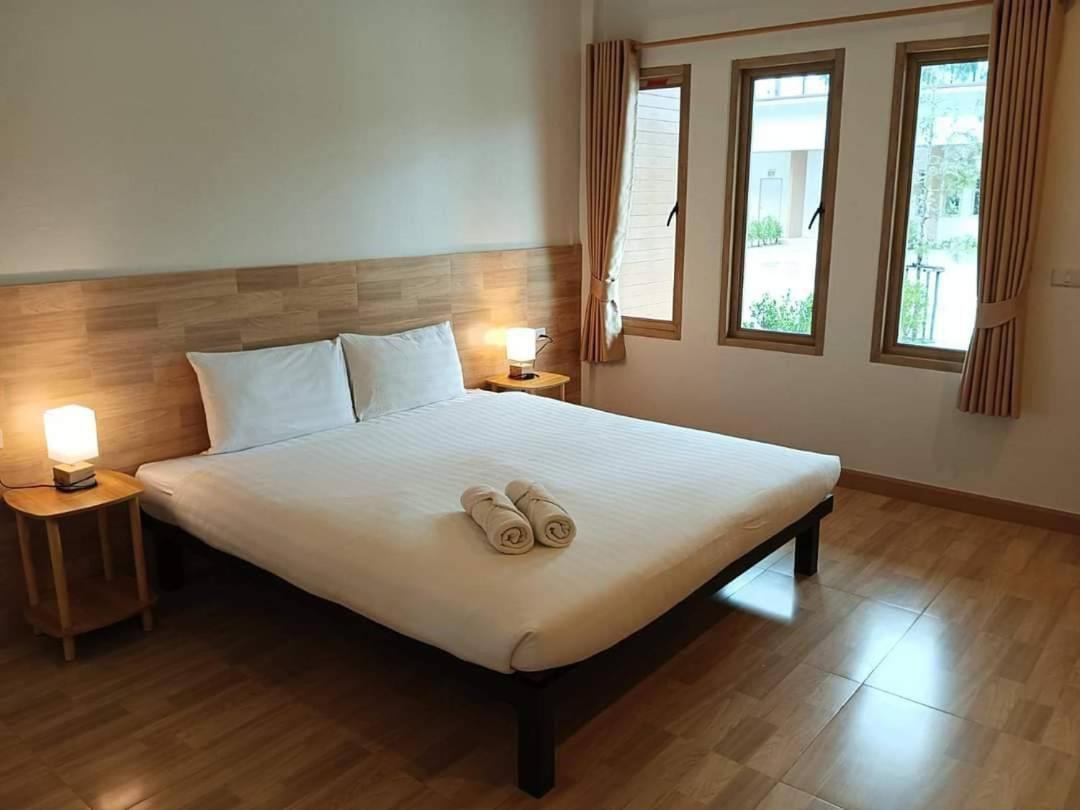 Three Bays Resort Πράτσουατ Κίρι Χαν Εξωτερικό φωτογραφία