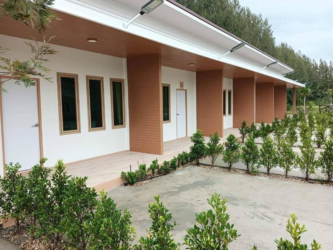Three Bays Resort Πράτσουατ Κίρι Χαν Εξωτερικό φωτογραφία