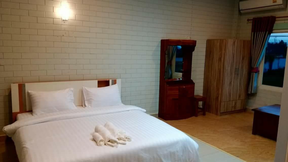 Three Bays Resort Πράτσουατ Κίρι Χαν Εξωτερικό φωτογραφία